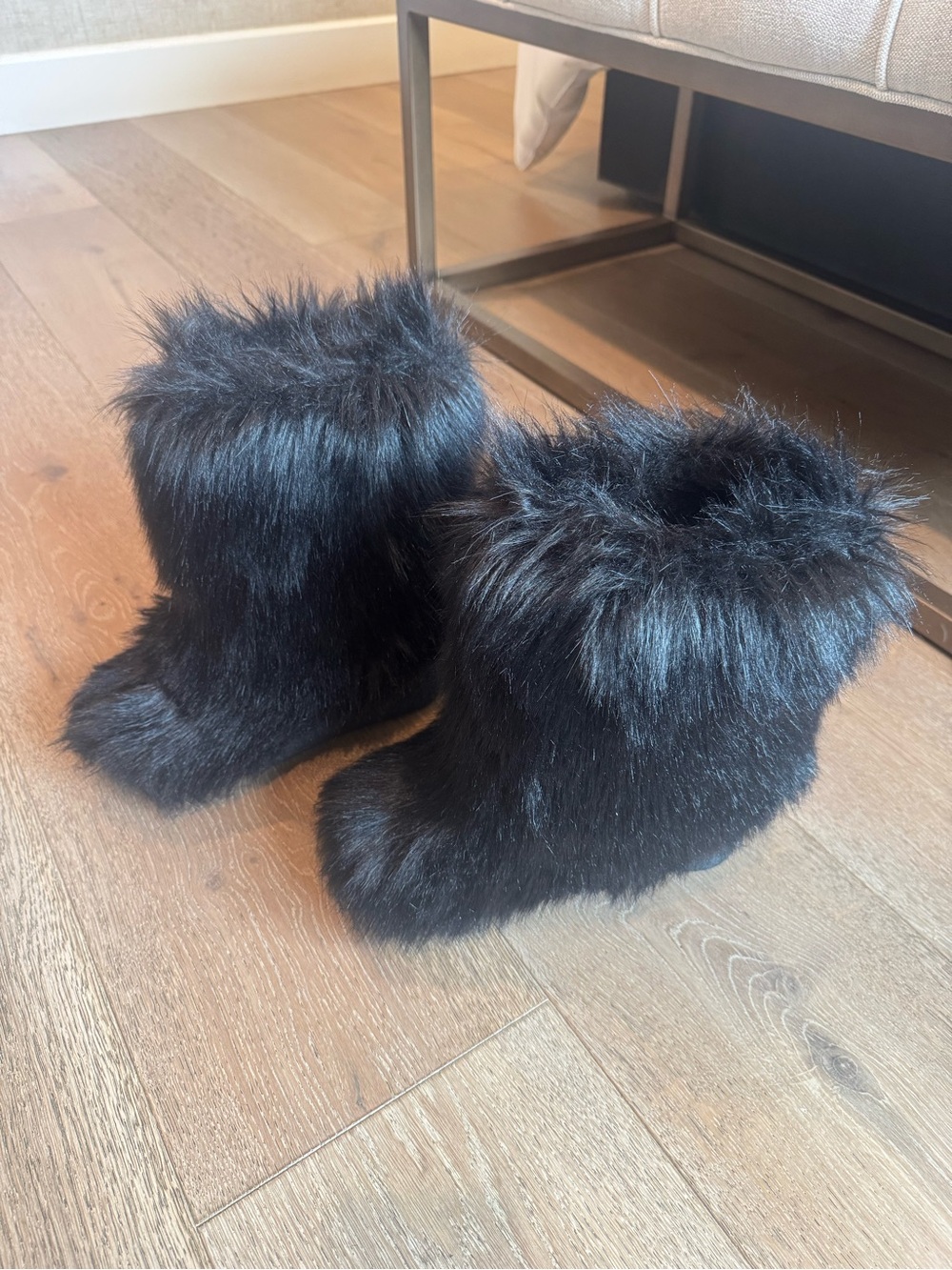 Black Fur Gorsuch Winter Boots